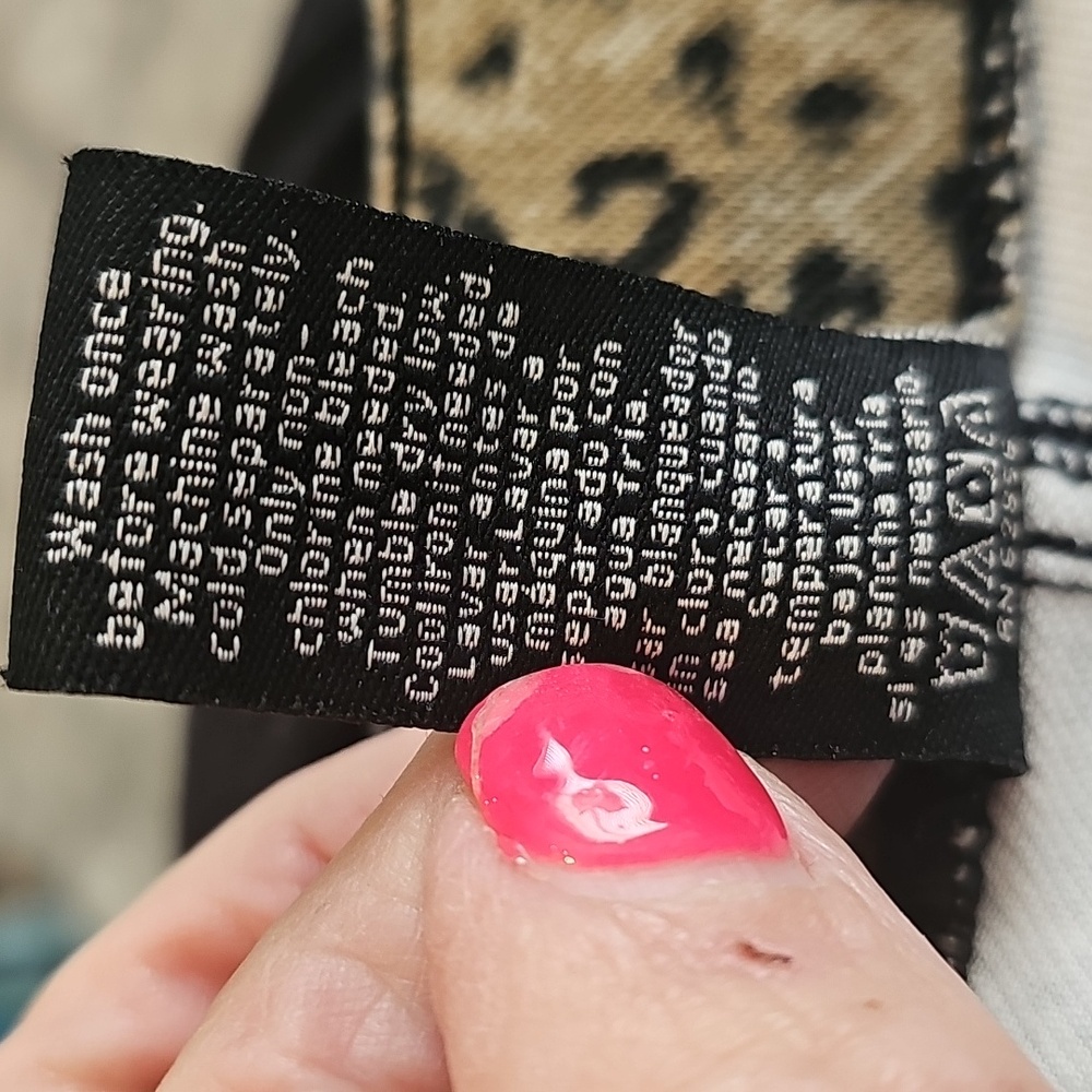 Animal Print Stretch Skinny Jeans - Picture 7 of 7